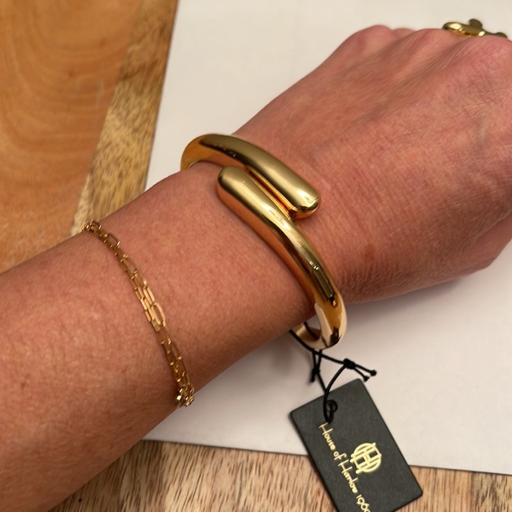 NWT House of Harlow Gold Bangle - Picture 4 of 5